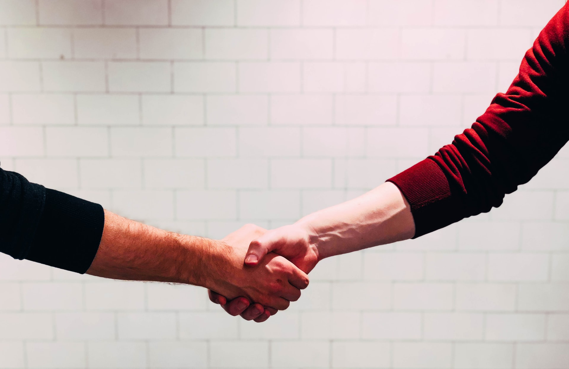 stakelogic-live-inks-major-distribution-deal-with-bragg’s-oryx-gaming