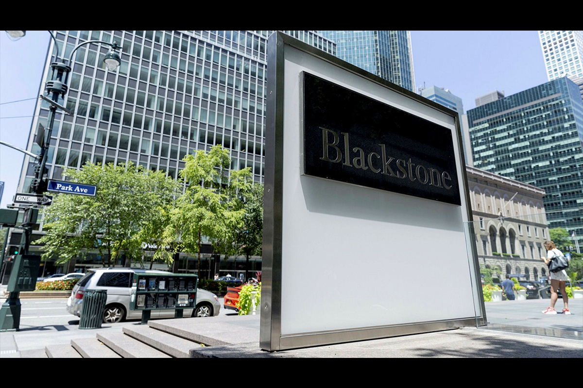blackstone-appoints-ian-silk-as-chairman-of-crown-melbourne
