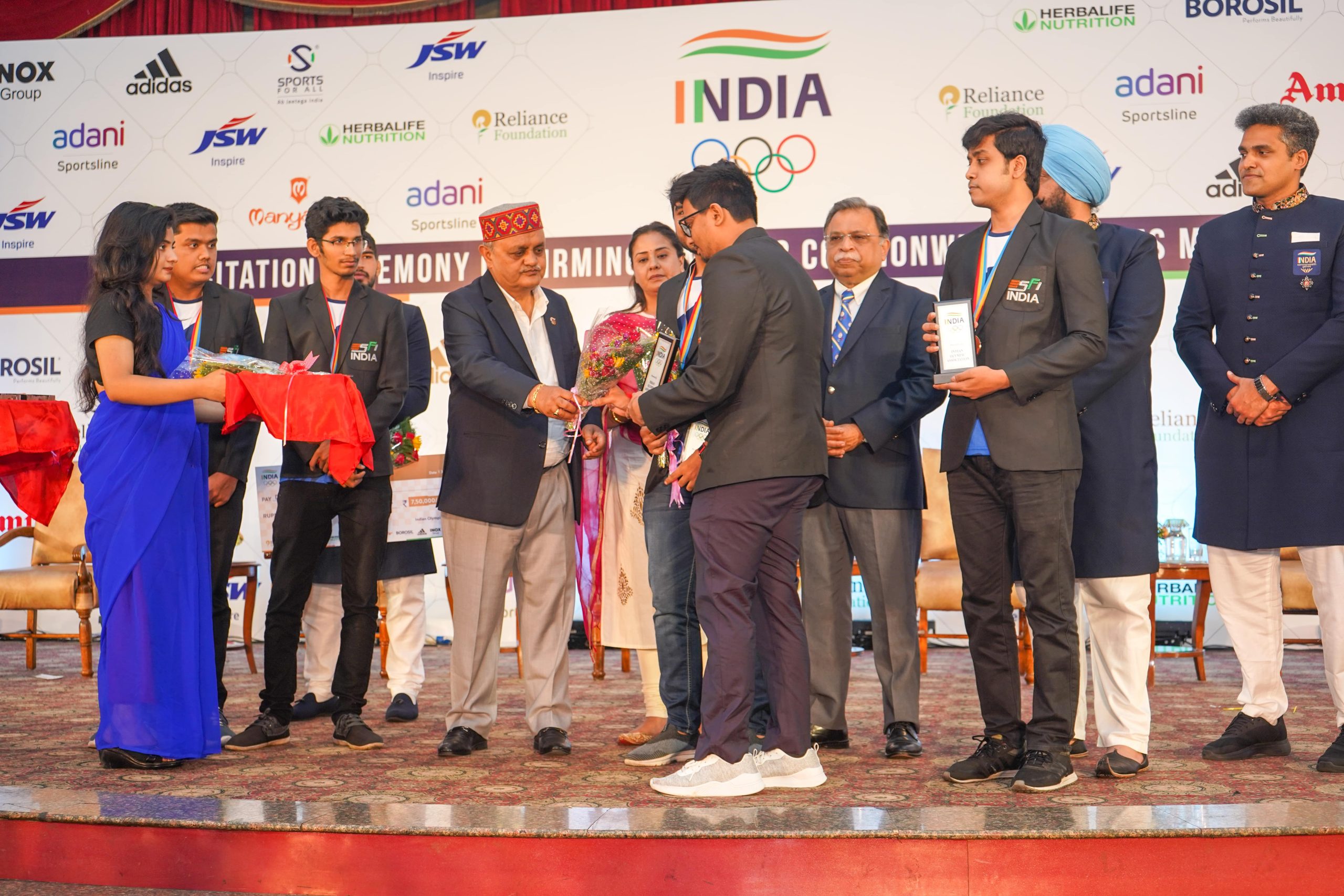 indian-olympic-association-felicitates-bronze-medallist-contingent-of-dota-2