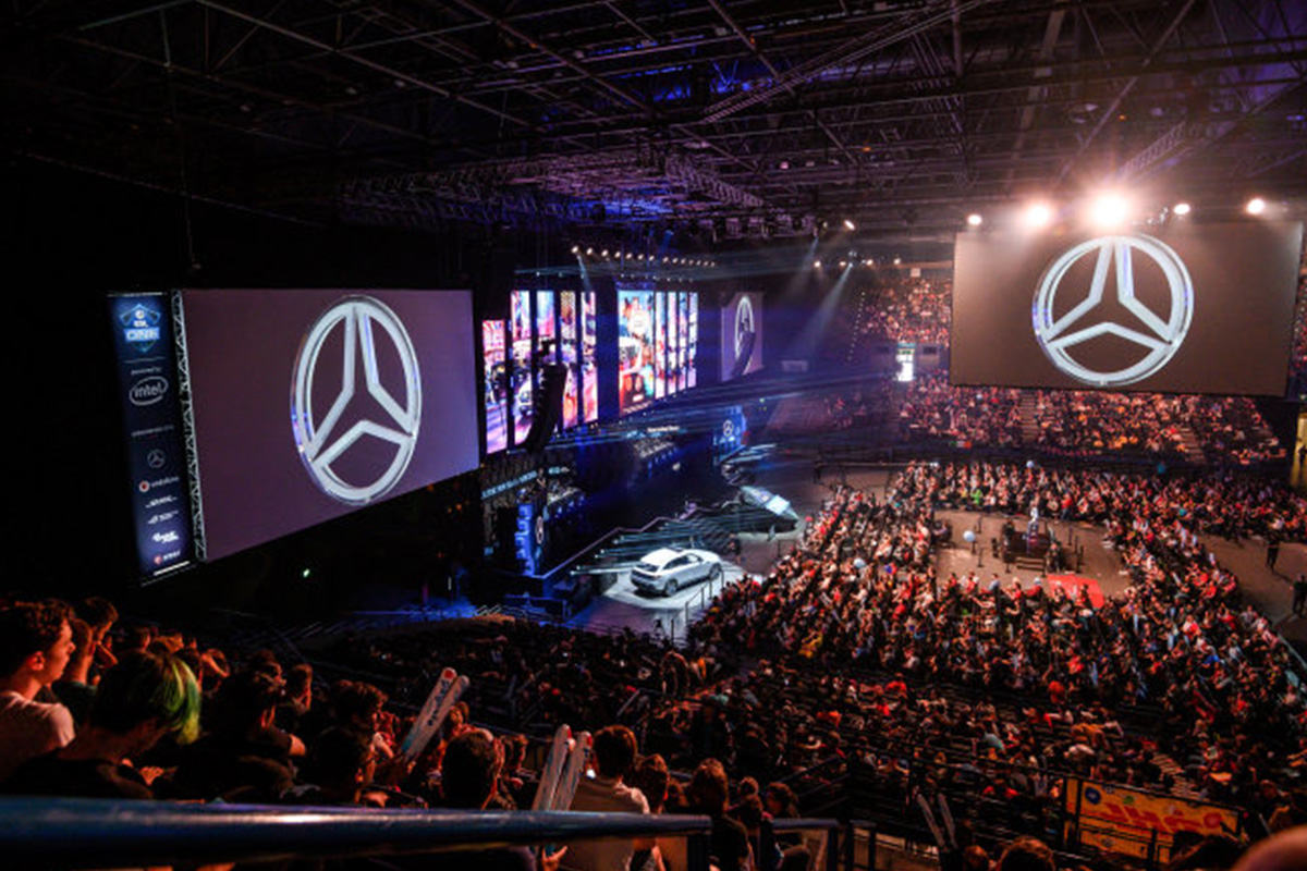 mercedes-benz-extends-its-esports-commitment-with-riot-games-through-2025