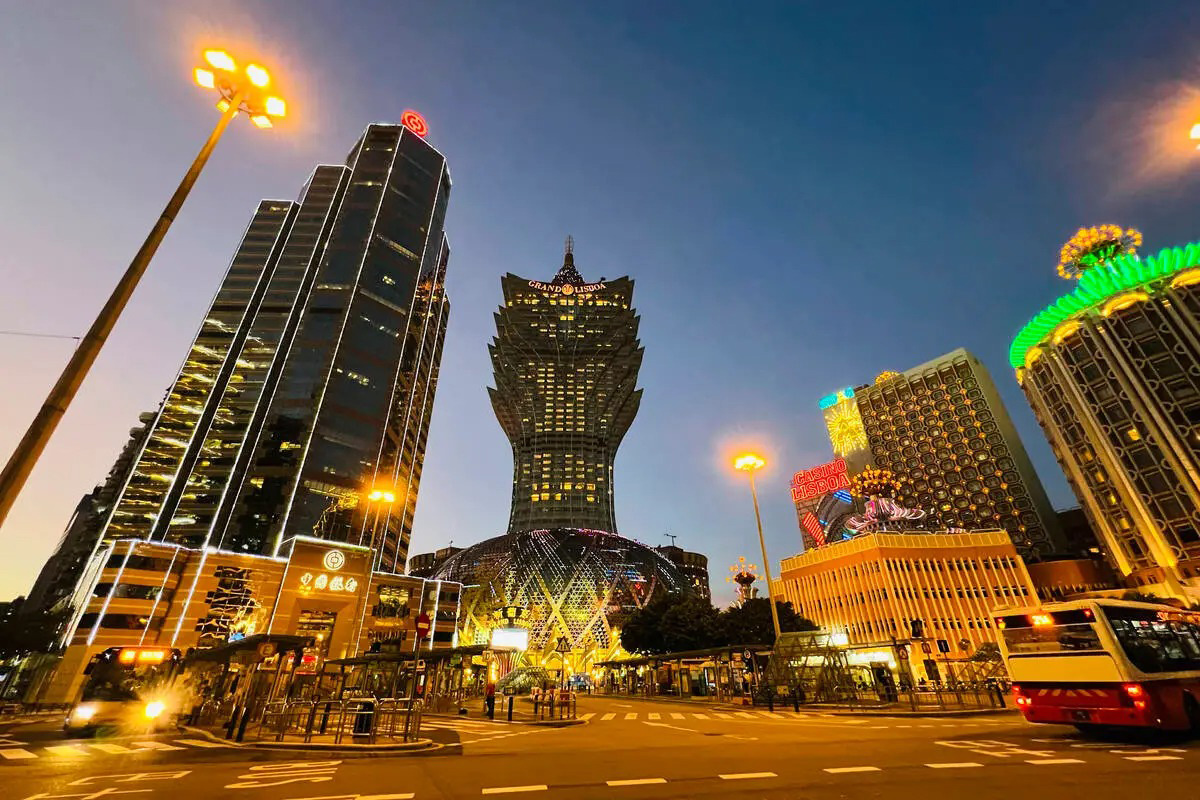 all-seven-bids-for-macao’s-six-gaming-concessions-accepted