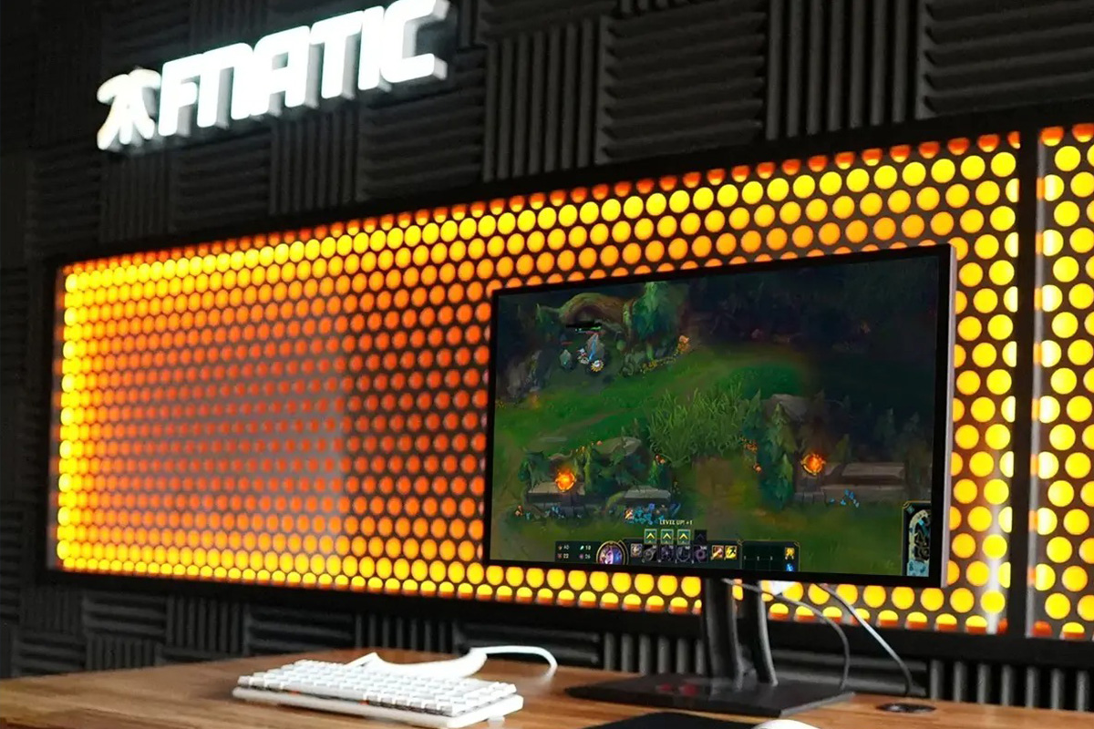 fnatic-and-chopvalue-announce-release-of-carbon-negative-gaming-desks-made-from-recycled-chopsticks