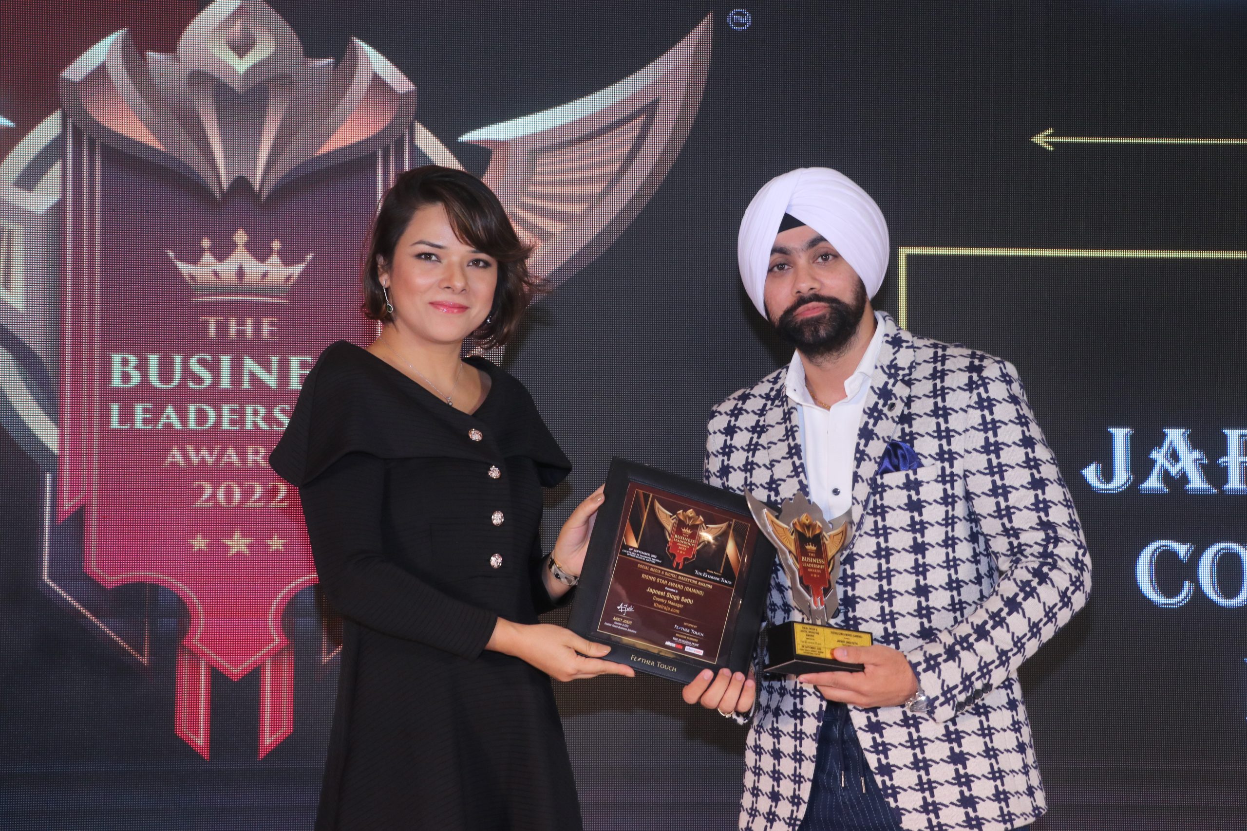japneet-singh-sethi,-country-manager,-khelraja-wins-the-prestigious-rising-star-award-at-the-2nd-edition-of-the-business-leadership-awards