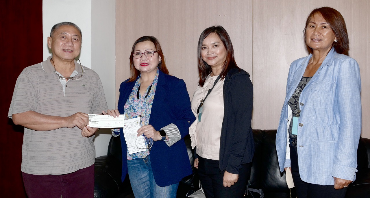 pagcor-turns-over-p19.5-million-worth-of-financial-grants-to-various-beneficiaries