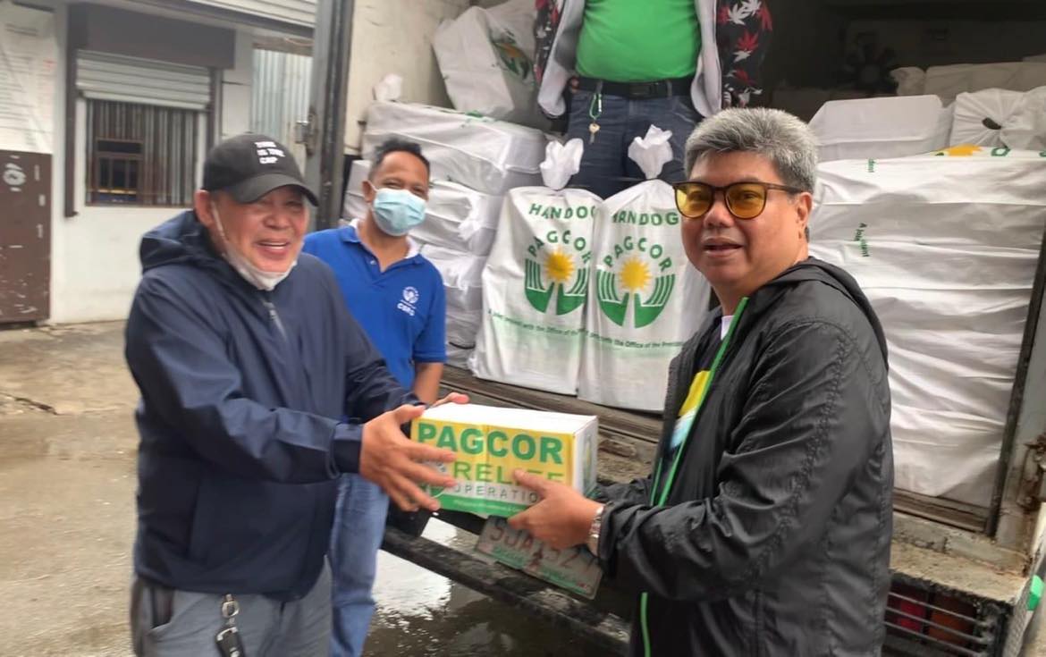 pagcor-delivers-immediate-aid-to-paeng-affected-areas-in-luzon
