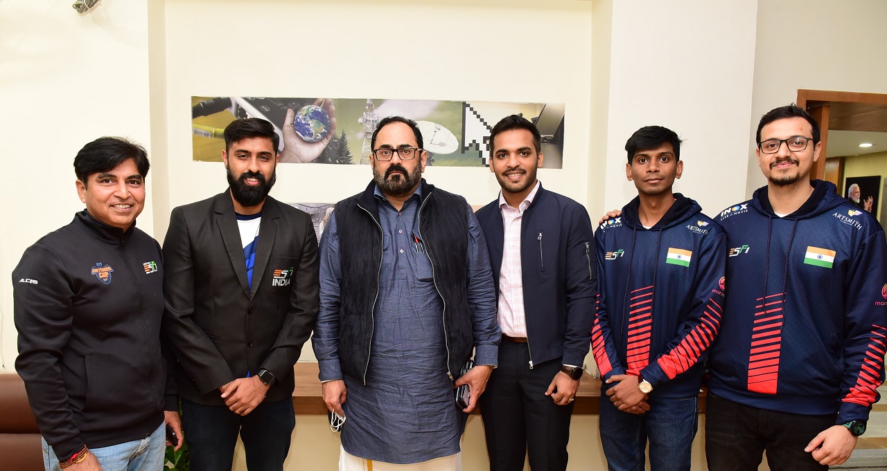 esports-athletes-&-gamers-met-hon’ble-mos-(meity)-shri-rajeev-chandrashekhar-to-review-online-gaming-rules