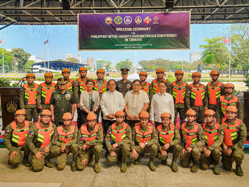 pagcor-turns-over-p4.1-million-cash-incentives-to-ph-inter-agency-humanitarian-contingent-to-turkey