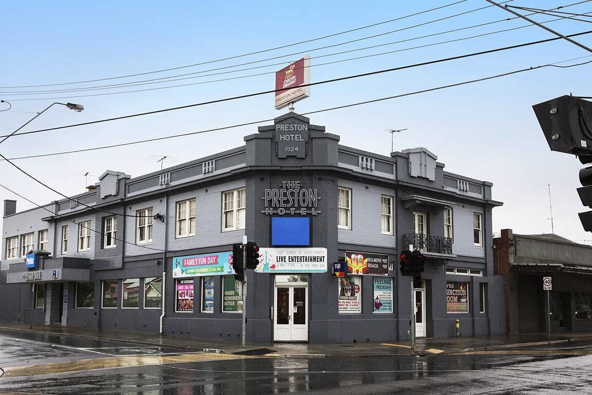 tabcorp-and-preston-hotel-charged-for-allowing-underage-gambling
