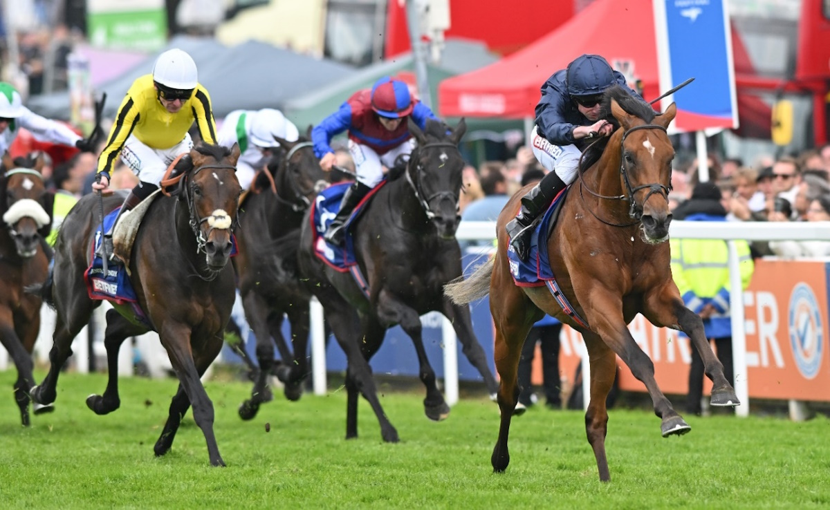 epsom-and-queensland-derby-days-combine-to-set-new-world-pool-betting-turnover-record