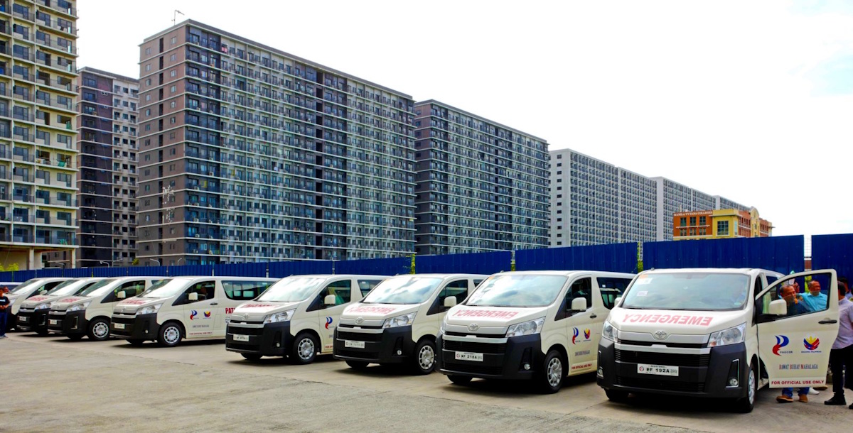lgus,-state-university-get-php20-m-emergency-vehicles-from-pagcor