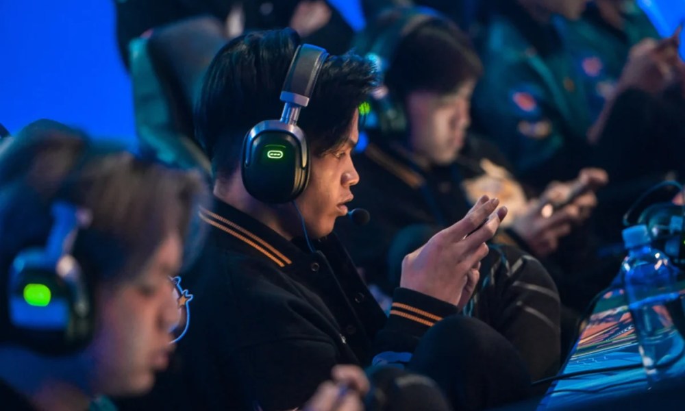 global-hado-stars-set-to-ignite-the-games-of-the-future-2025-powered-by-adnoc-in-abu-dhabi